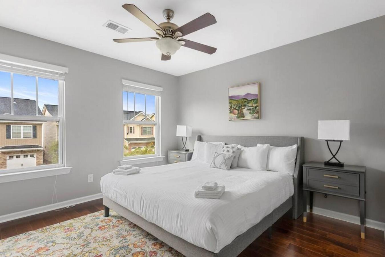 Contemporary 3br Columbia