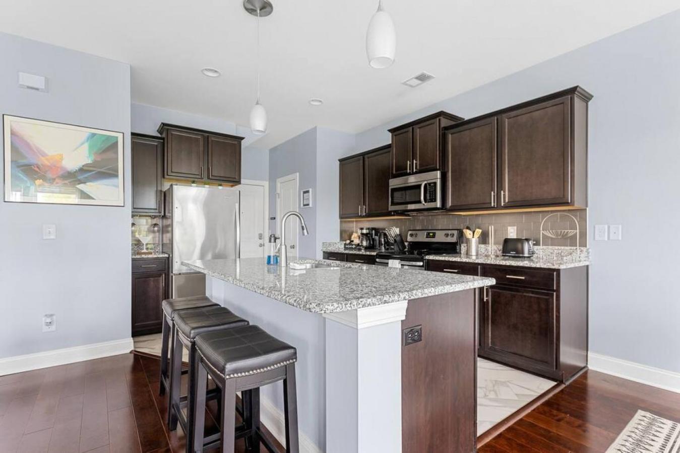 Contemporary 3br Holiday home
