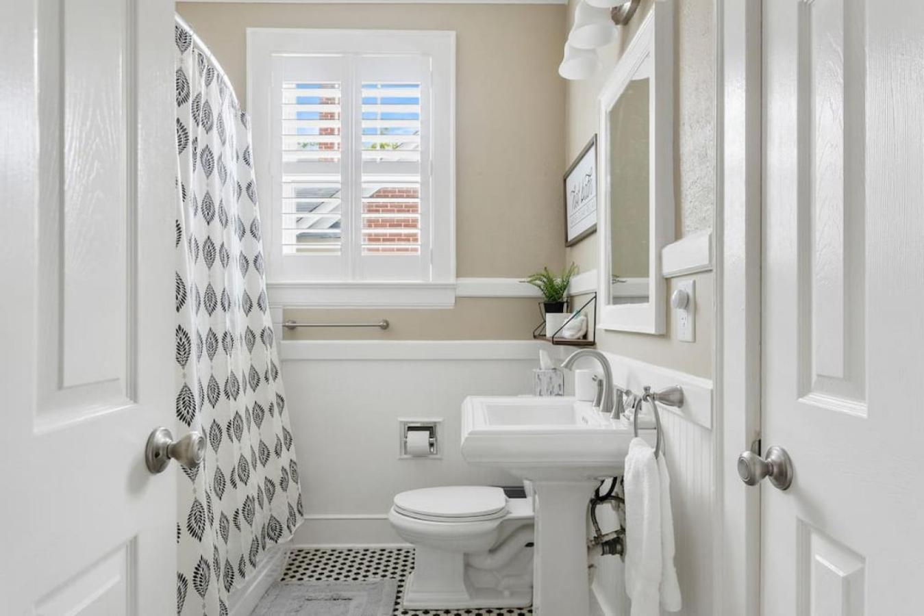 Lush 4br On Lincoln Columbia