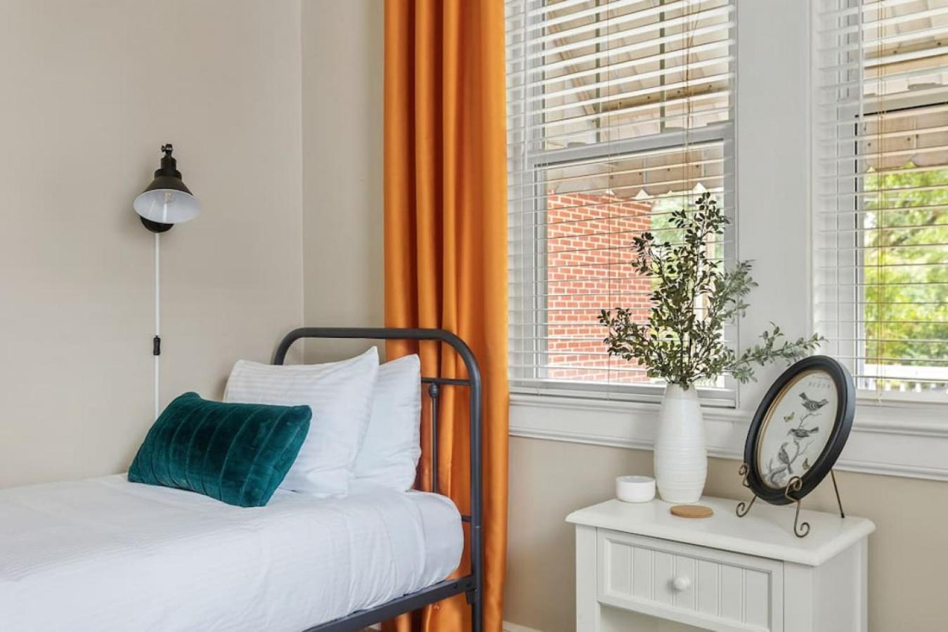 Lush 4br On Lincoln Columbia