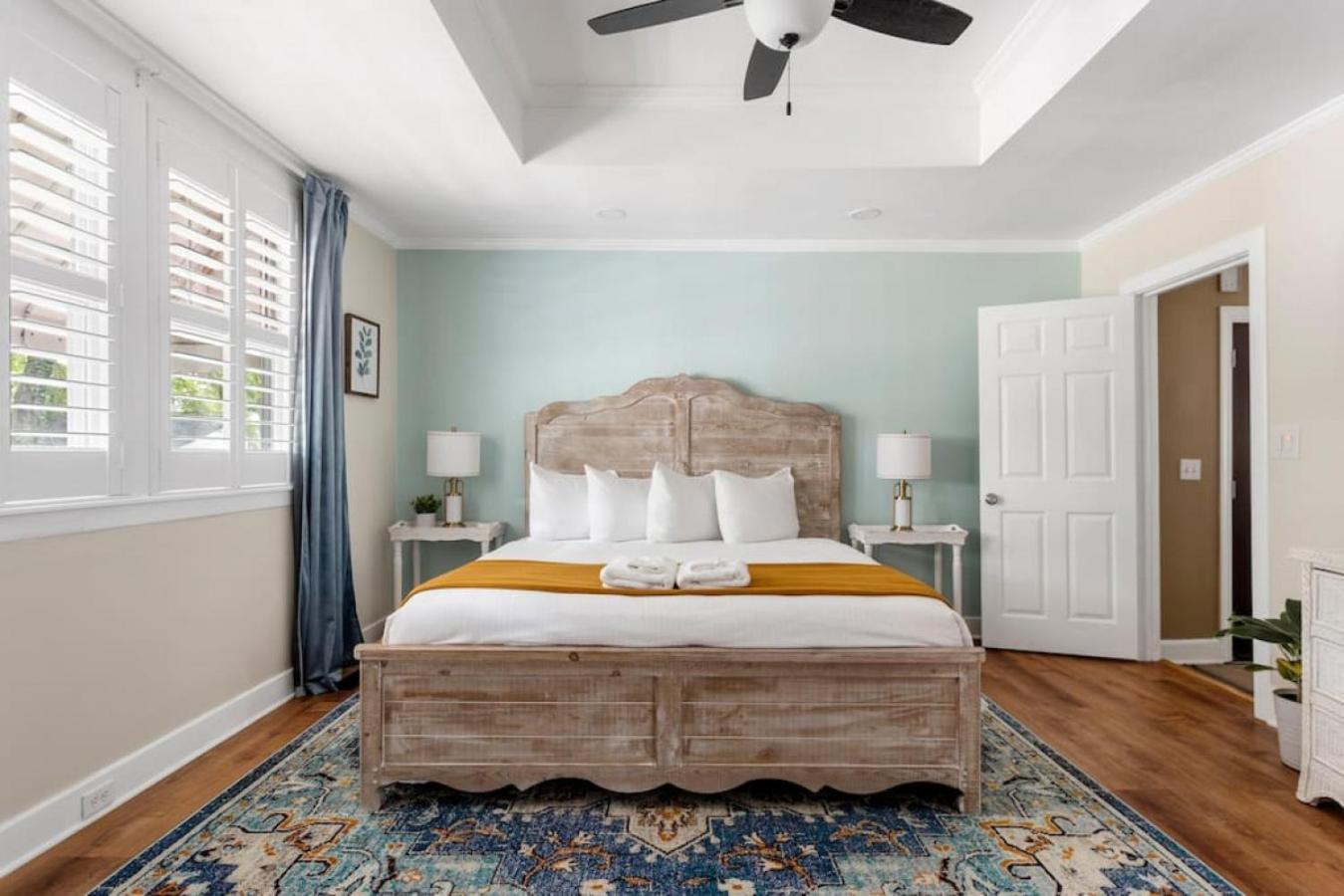 Lush 4br On Lincoln * Columbia