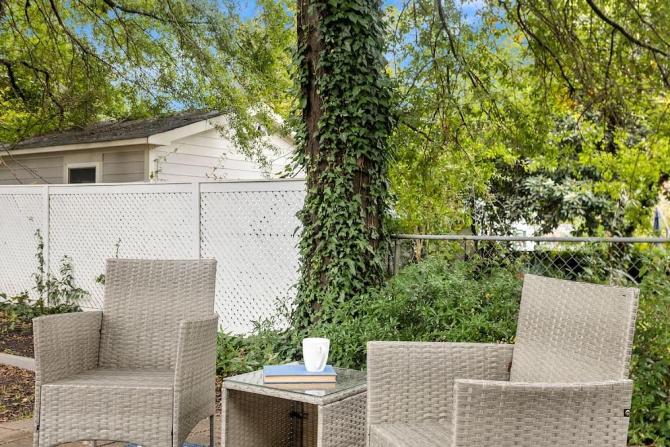 Lush 4br On Lincoln Holiday home