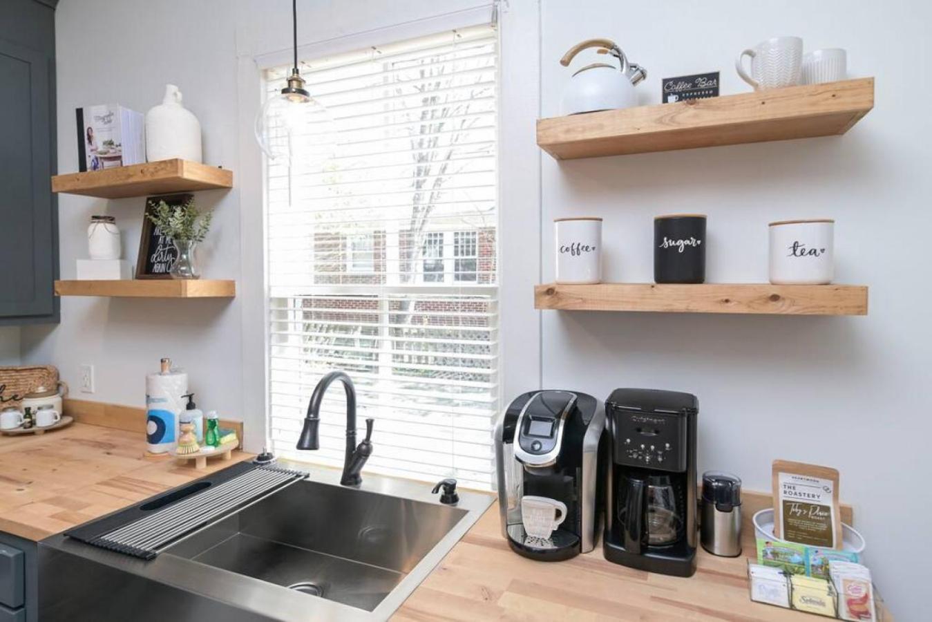 Apartment Downtown Farm Charm *
