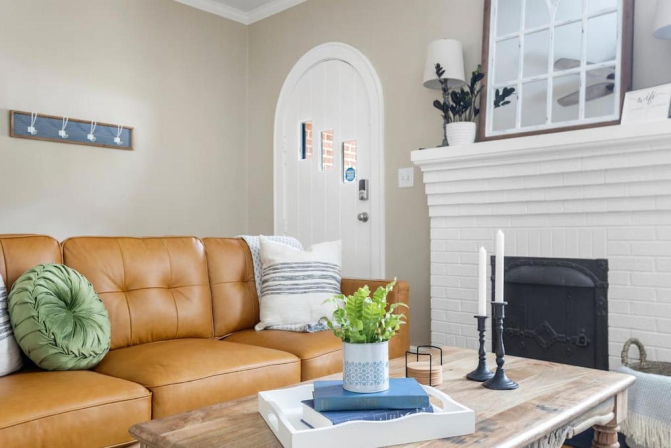 Lush 4br On Lincoln Holiday home