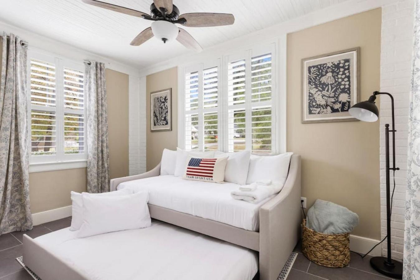 Lush 4br On Lincoln Holiday home Columbia