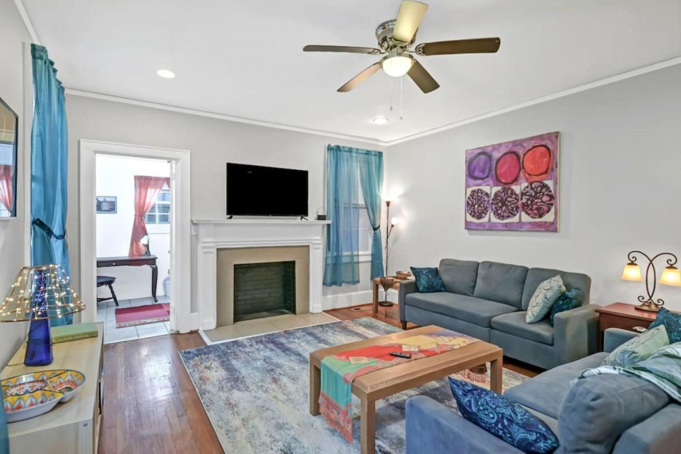 Holiday home Unique 3br - Sleeps 6 *