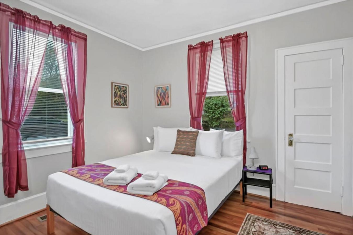 Unique 3br - Sleeps 6 Holiday home *