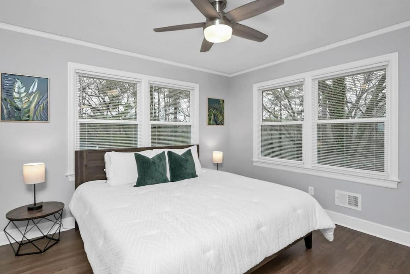 Pristine 3br-centrally Located * Columbia