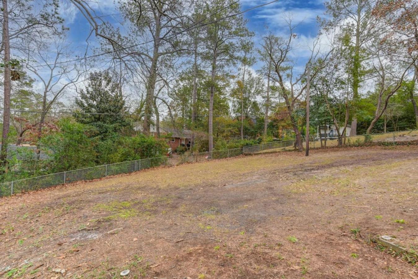 Pristine 3br-centrally Located Columbia