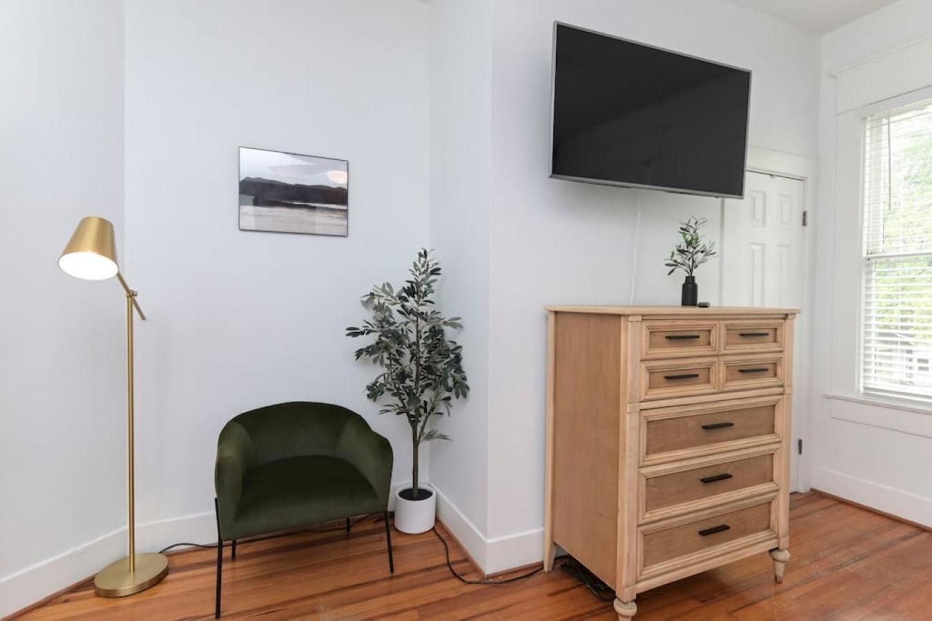 Apartment Melrose Heights 3br *