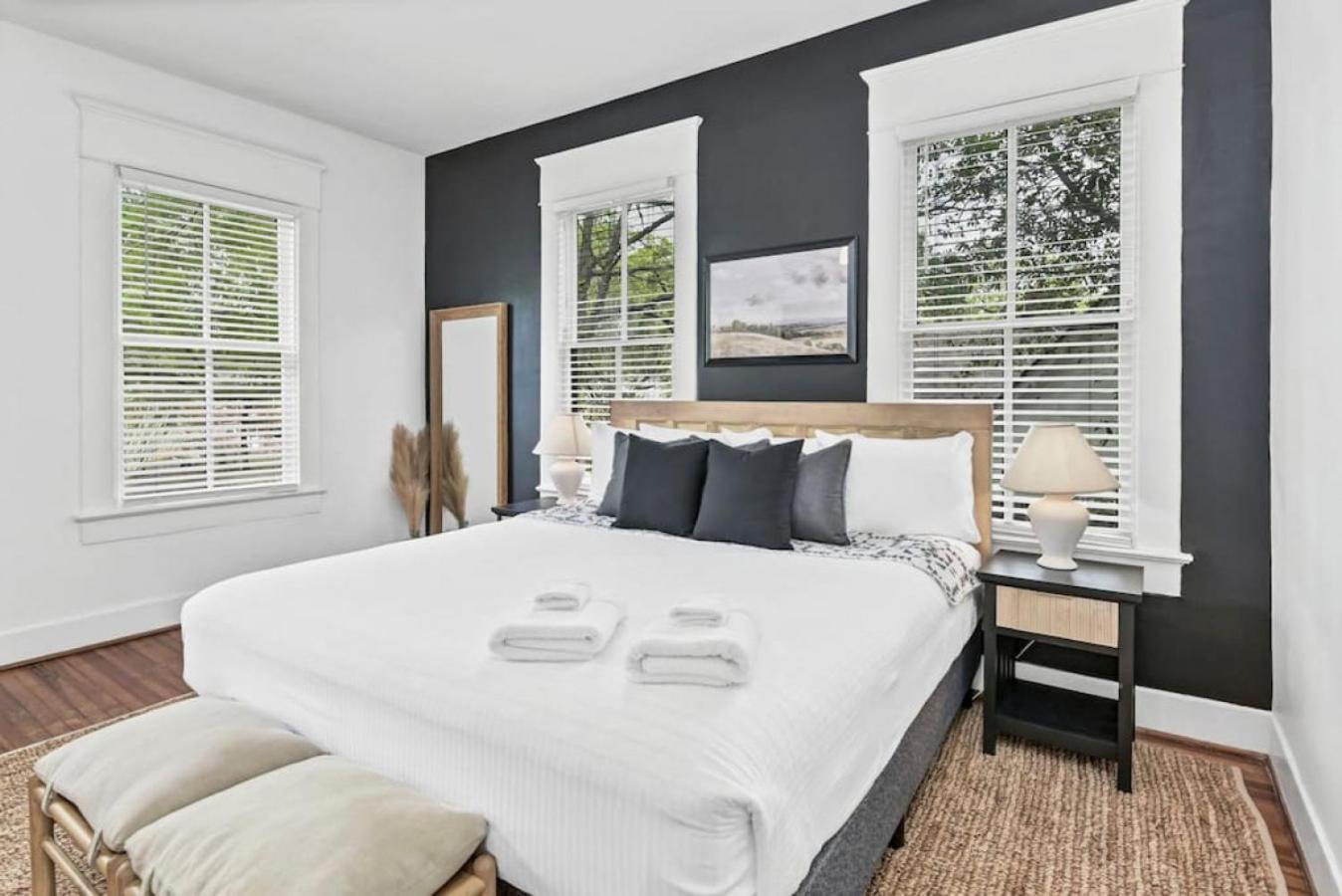 Apartment Melrose Heights 3br