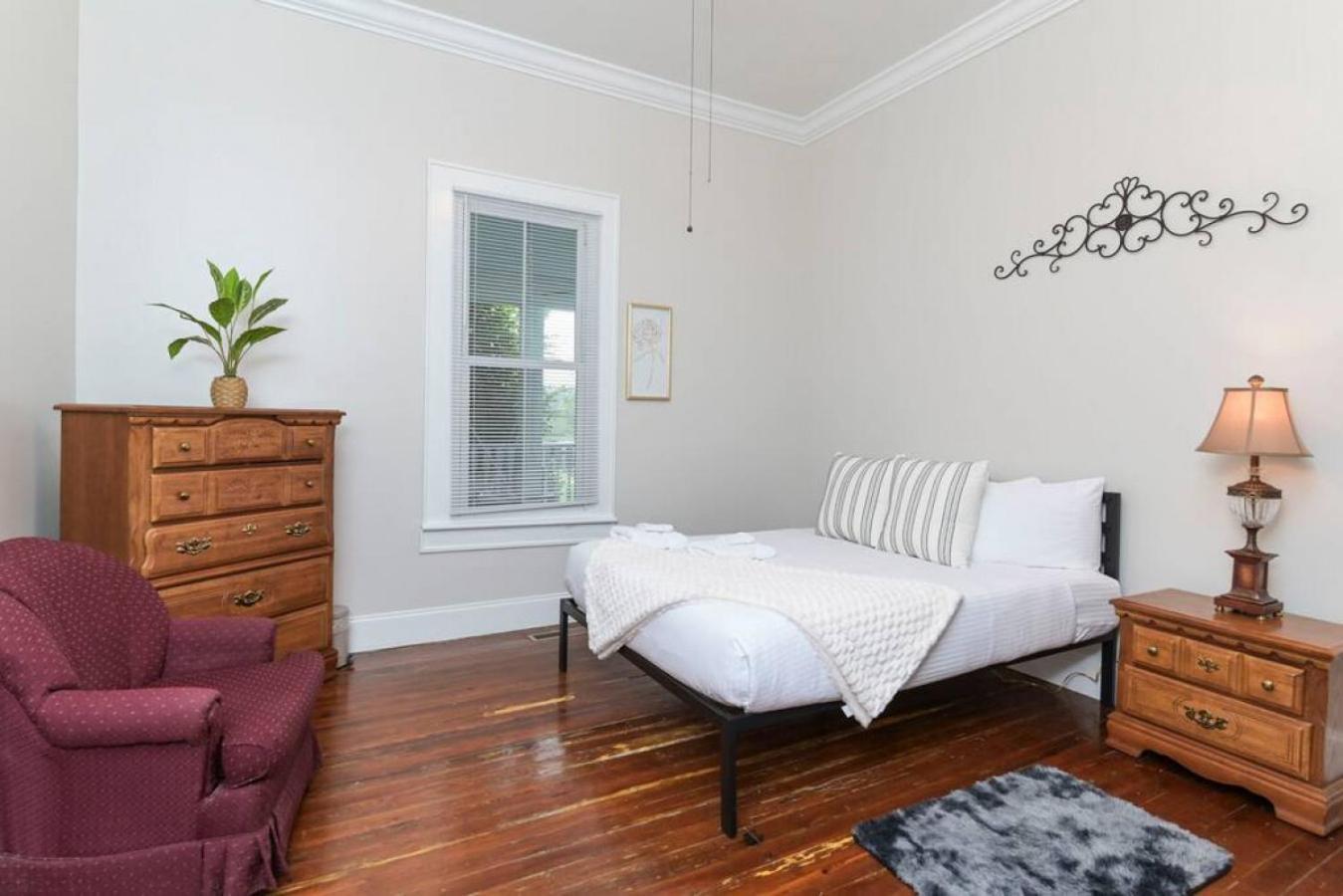 Spacious 5br - Pet Friendly * Columbia
