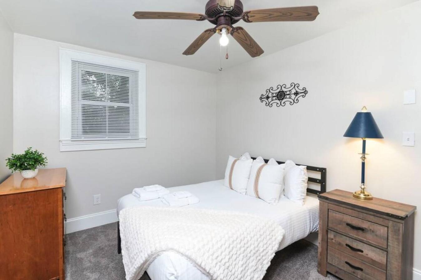 Spacious 5br - Pet Friendly Columbia
