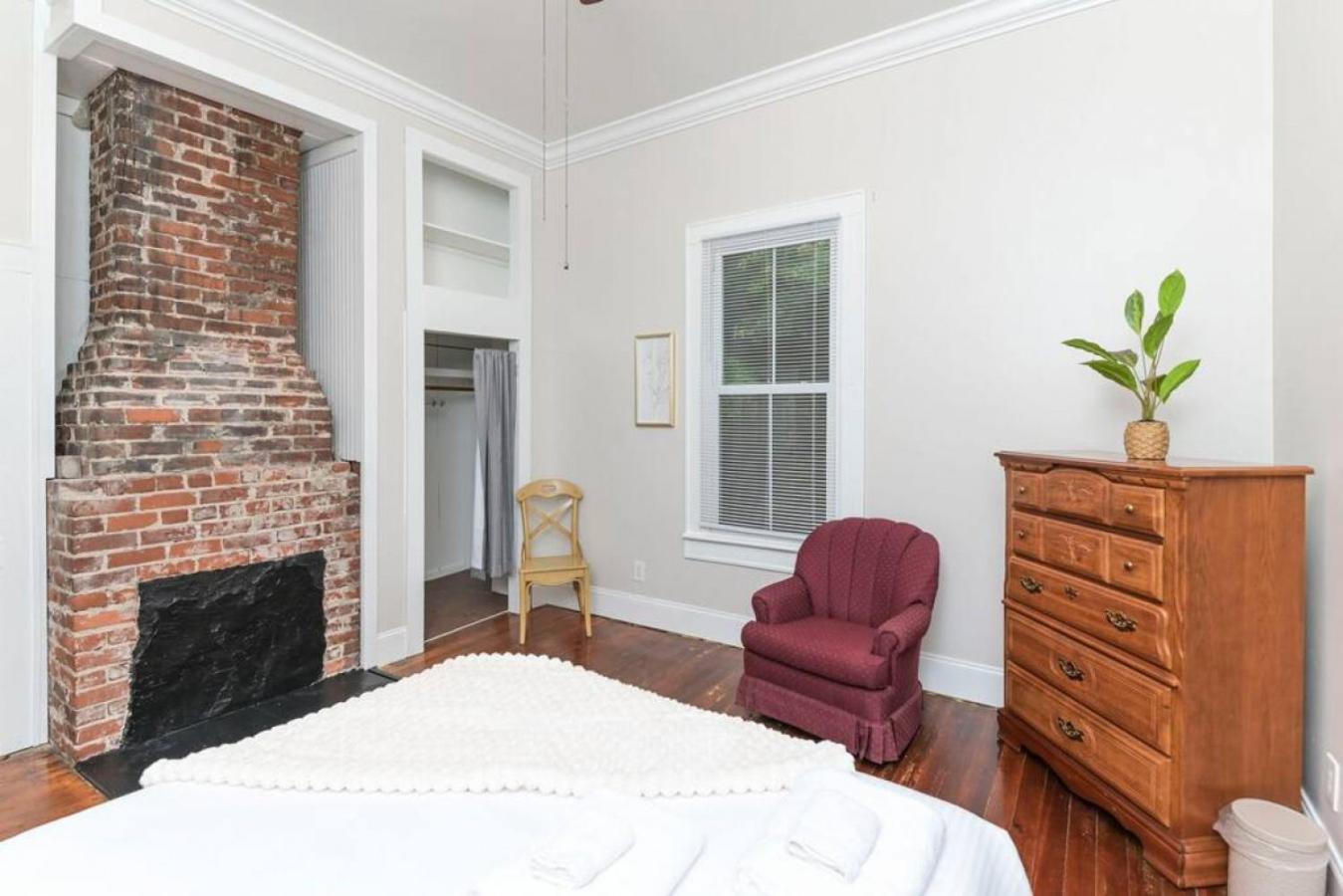 Spacious 5br - Pet Friendly Holiday home *