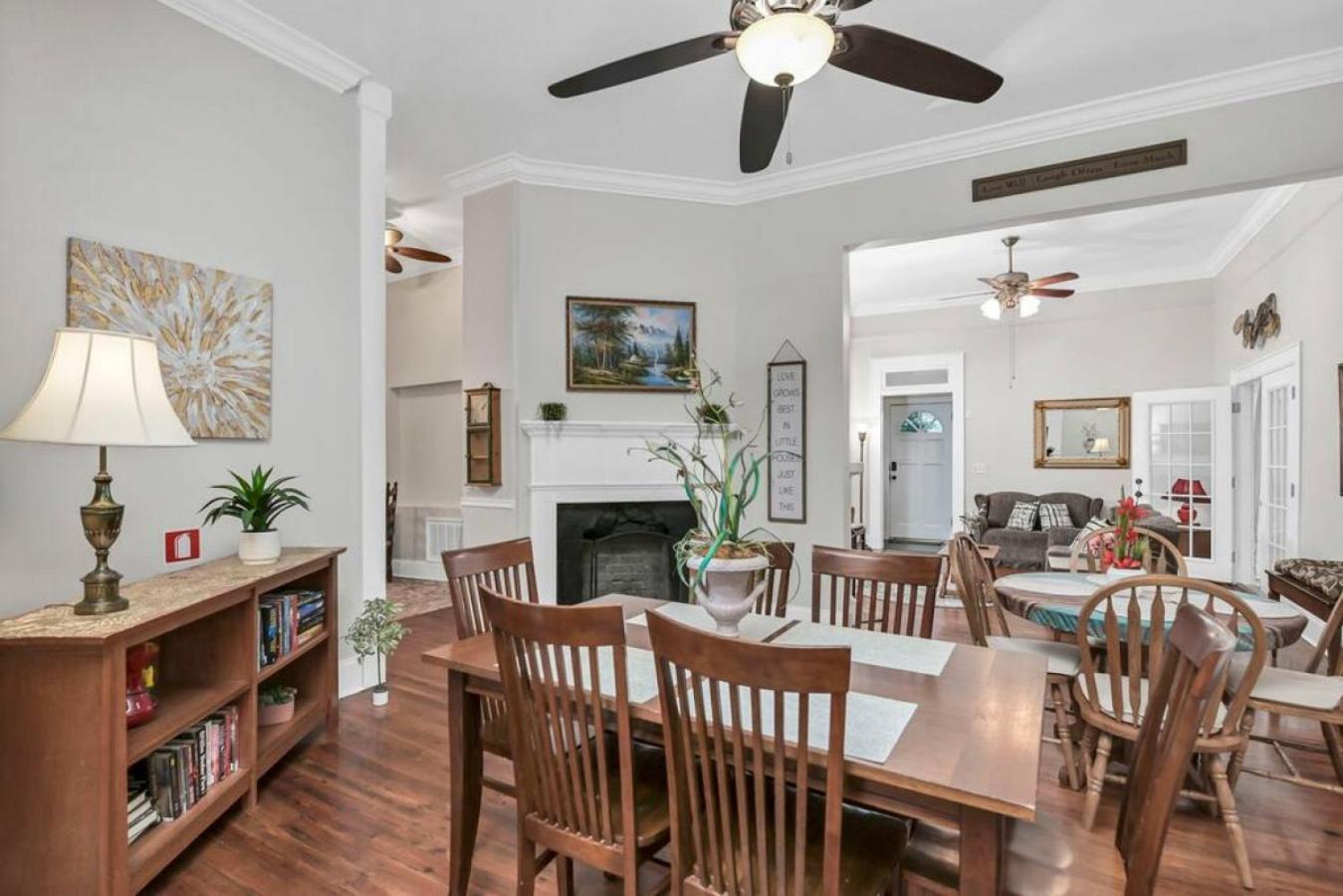 Spacious 5br - Pet Friendly *