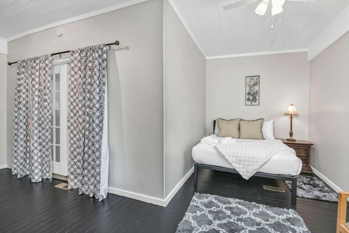 Spacious 5br - Pet Friendly