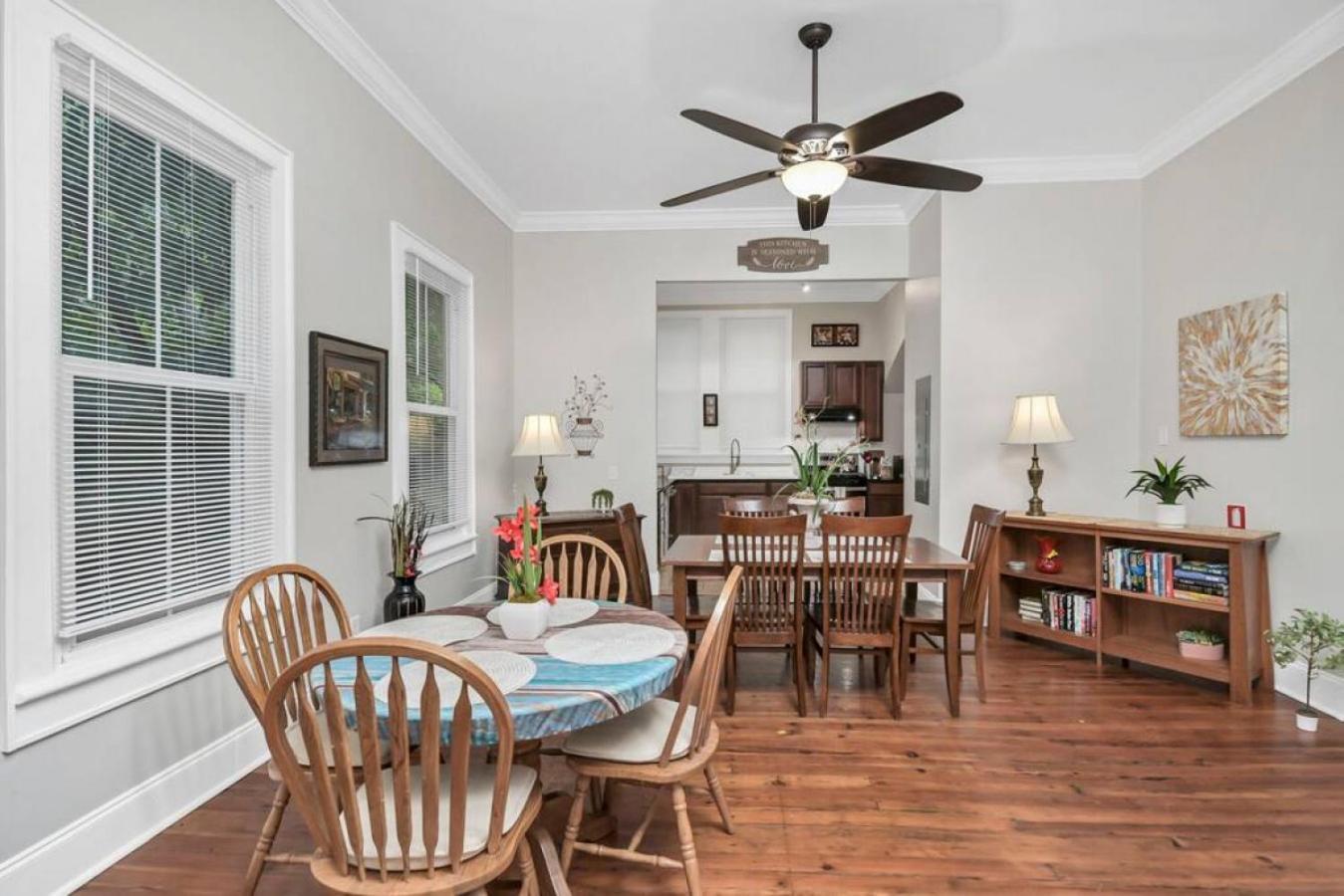 Spacious 5br - Pet Friendly Holiday home *