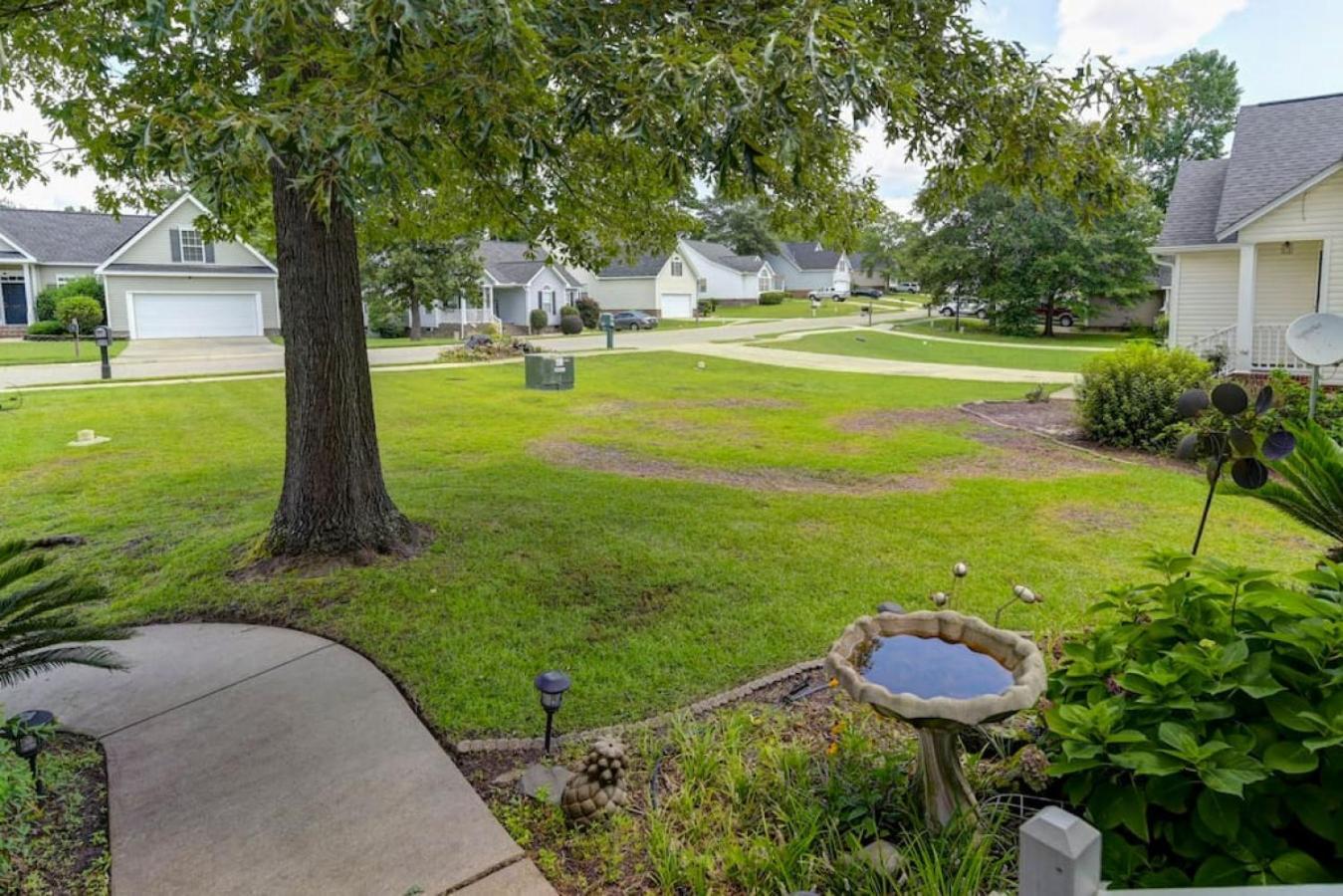 Holiday home Spacious 4br With Loft Bedroom Columbia