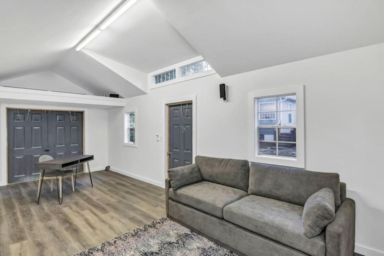 Holiday home Spacious 4br With Loft Bedroom