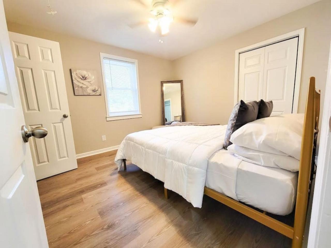 2br - Near 5 Points Holiday home Columbia
