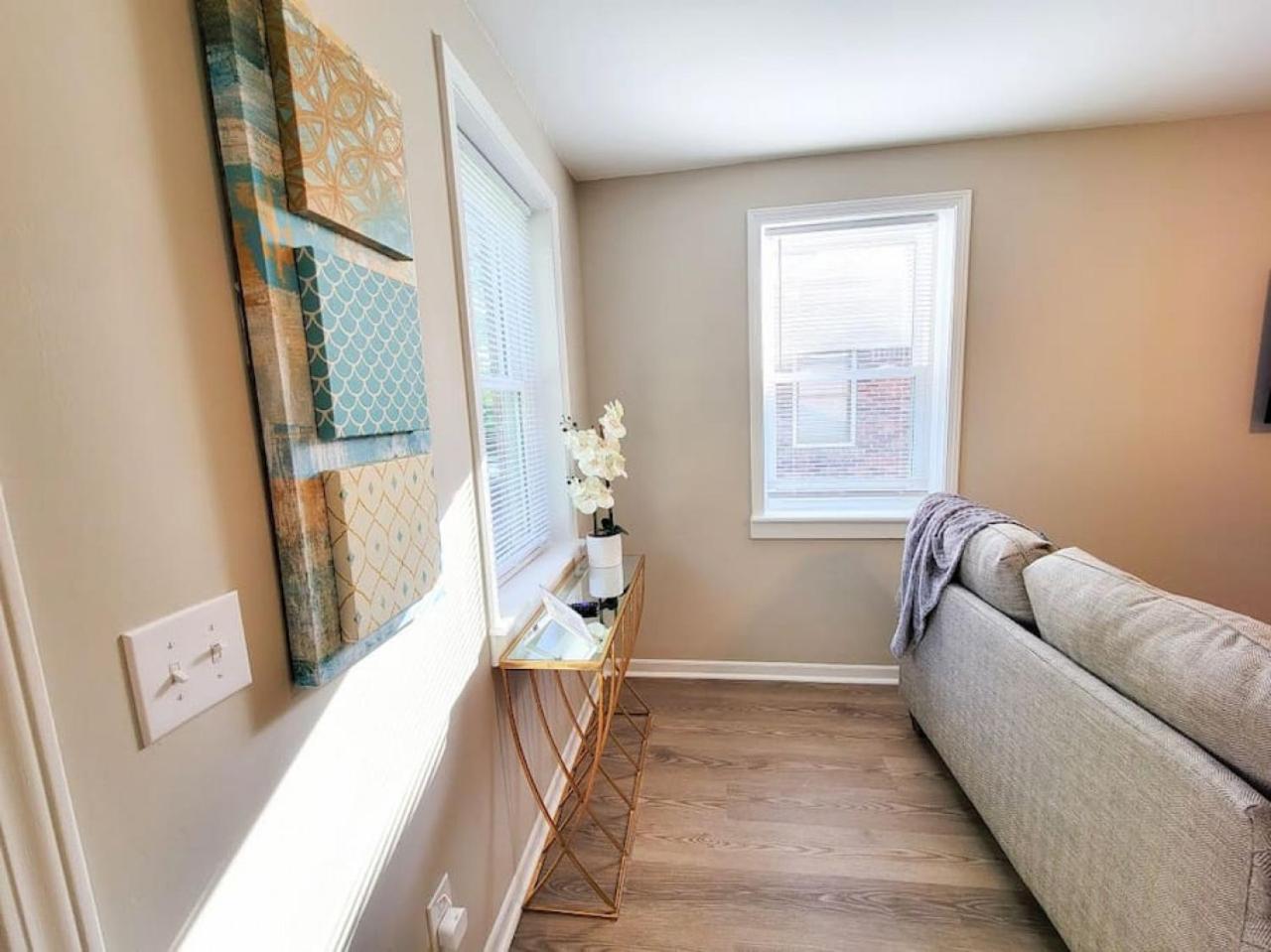 2br - Near 5 Points *