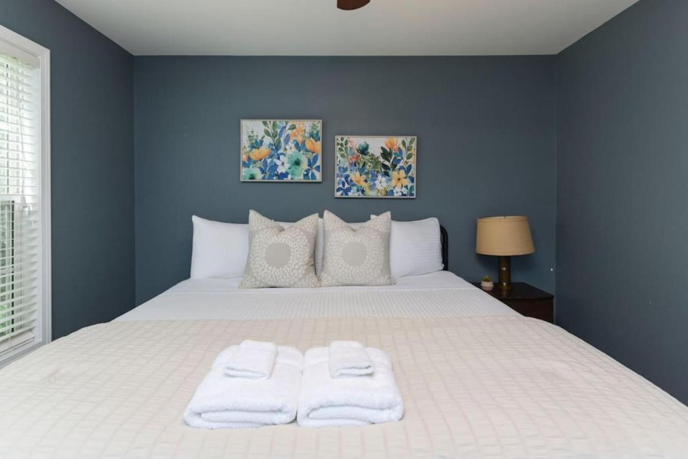 Spacious 4br With Loft Bedroom Holiday home