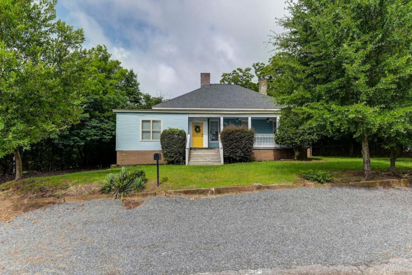 Spacious 5br - Pet Friendly Holiday home *