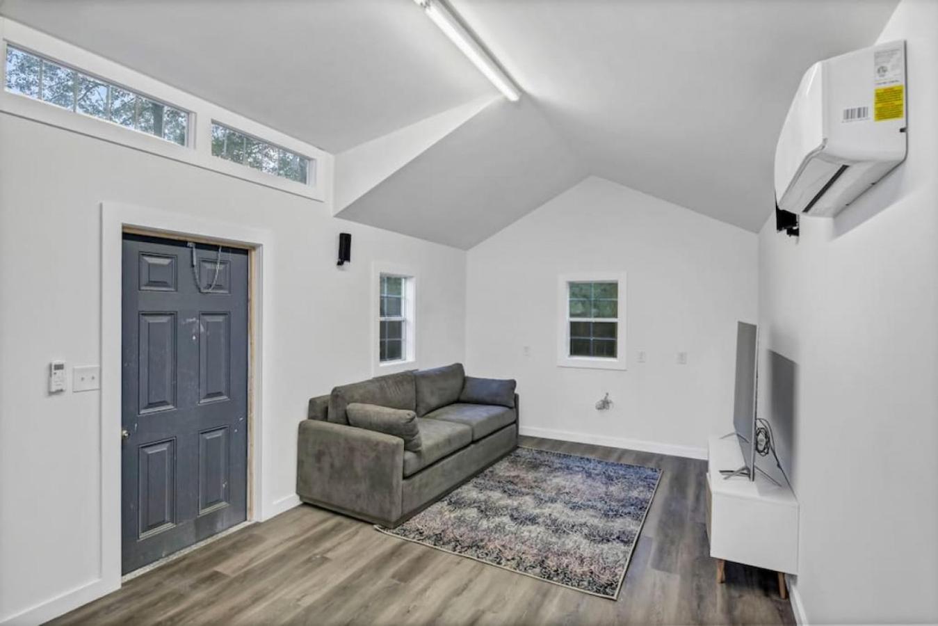 Holiday home Spacious 4br With Loft Bedroom