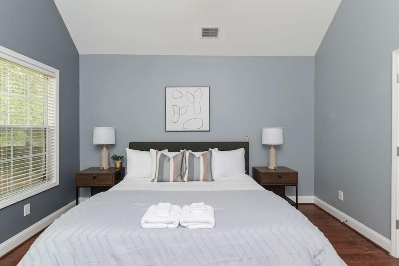 Holiday home Spacious 4br With Loft Bedroom *