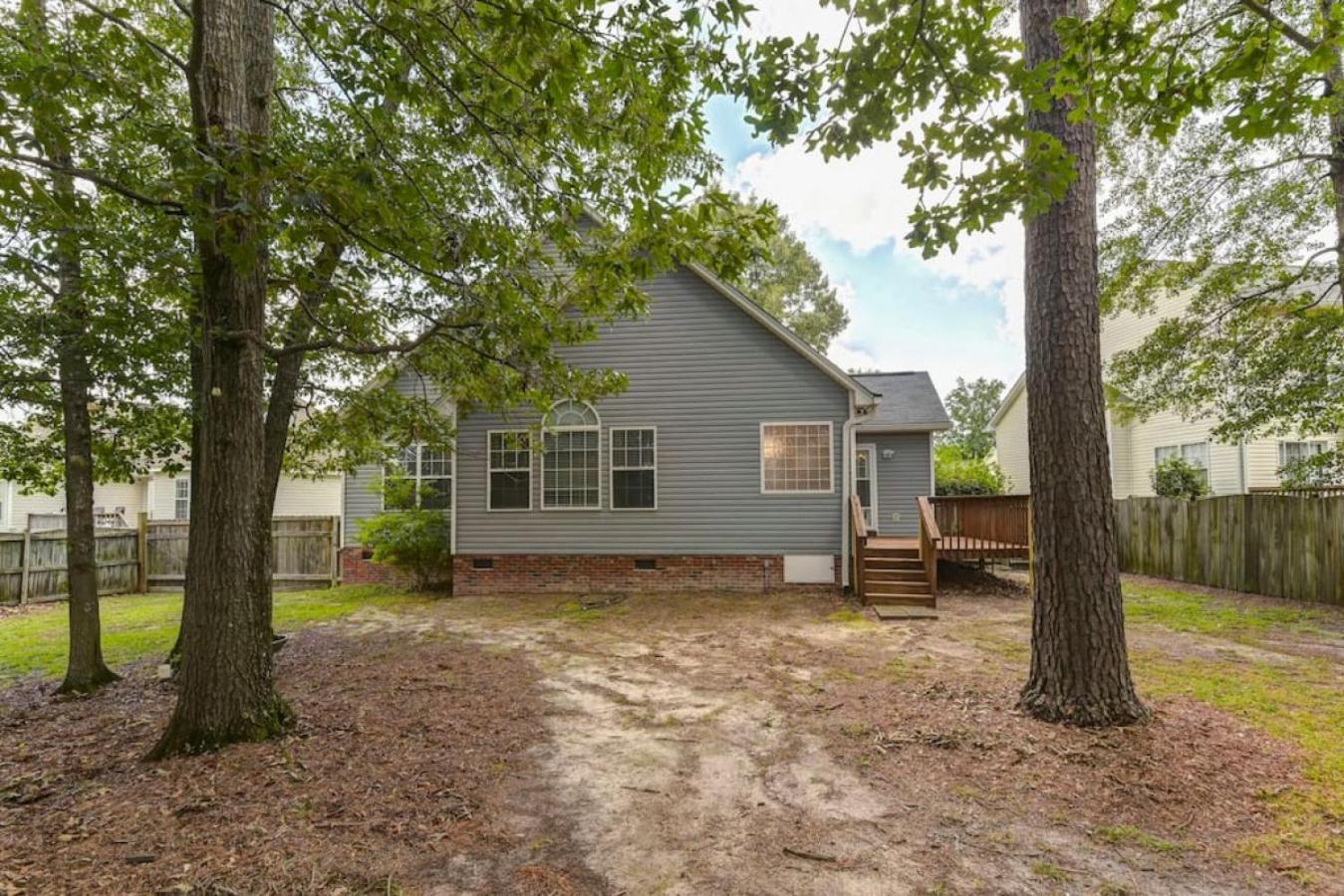 Spacious 4br With Loft Bedroom Columbia