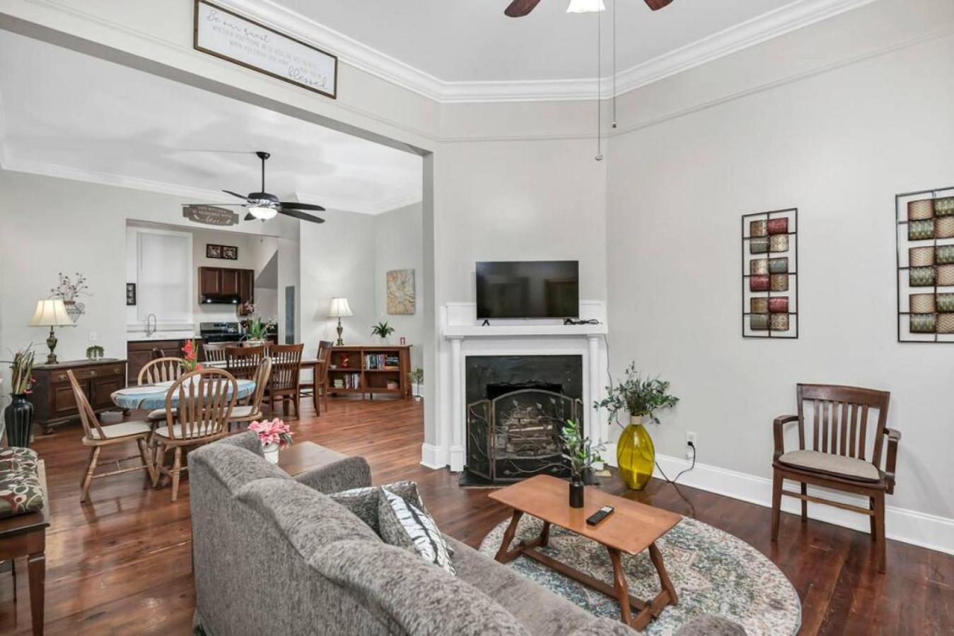 Spacious 5br - Pet Friendly Holiday home