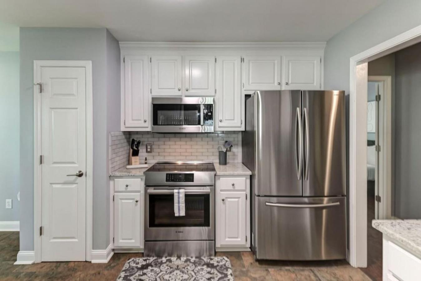 Spacious 4br With Loft Bedroom * Columbia