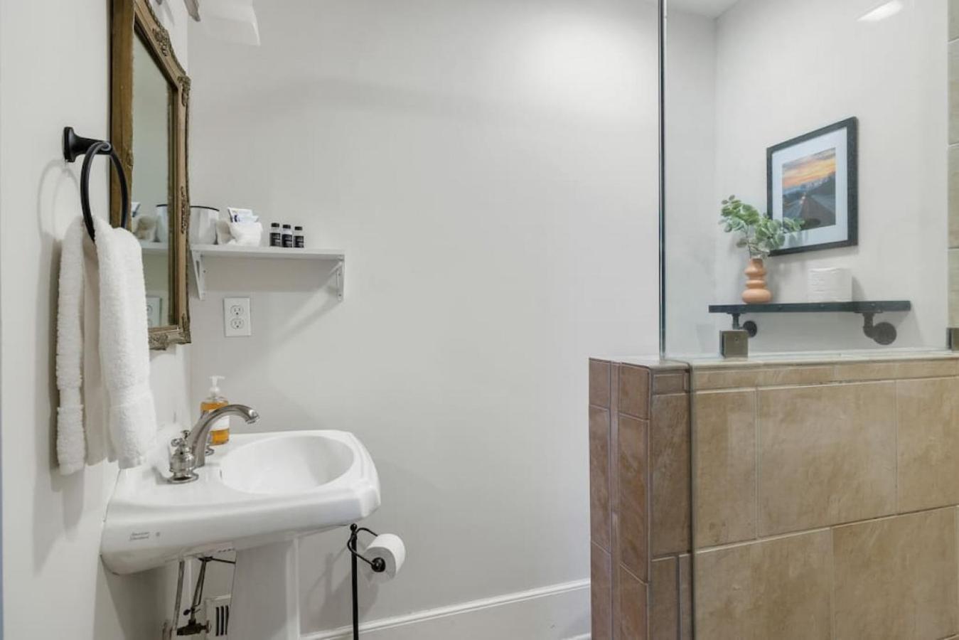 3br On Hill *