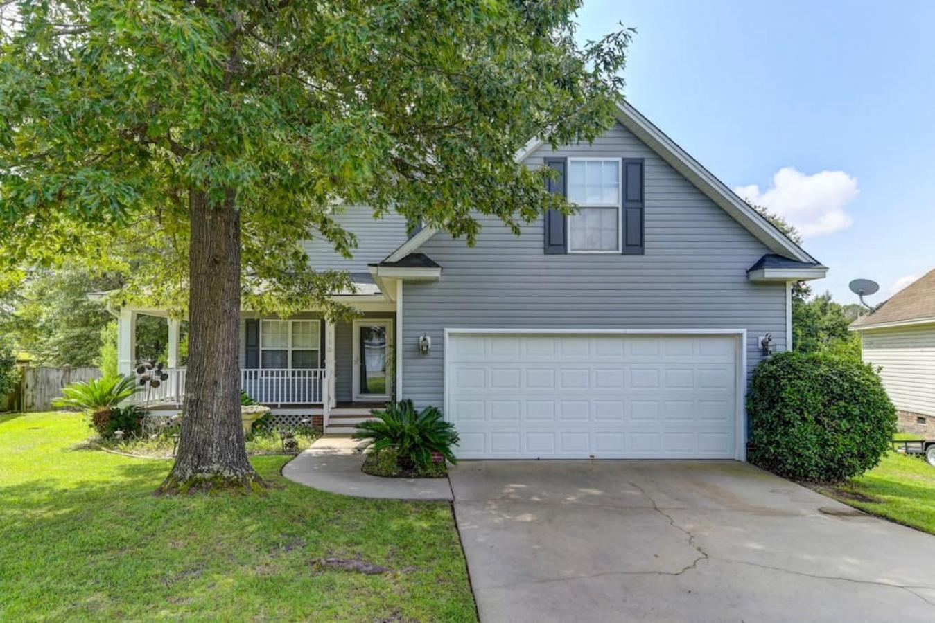 Spacious 4br With Loft Bedroom *
