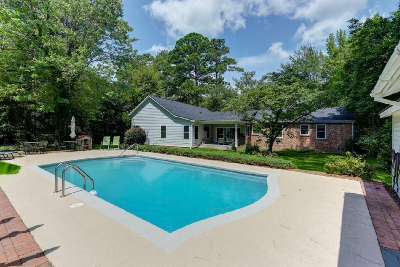 Forest Acres 5br - Pool * Columbia