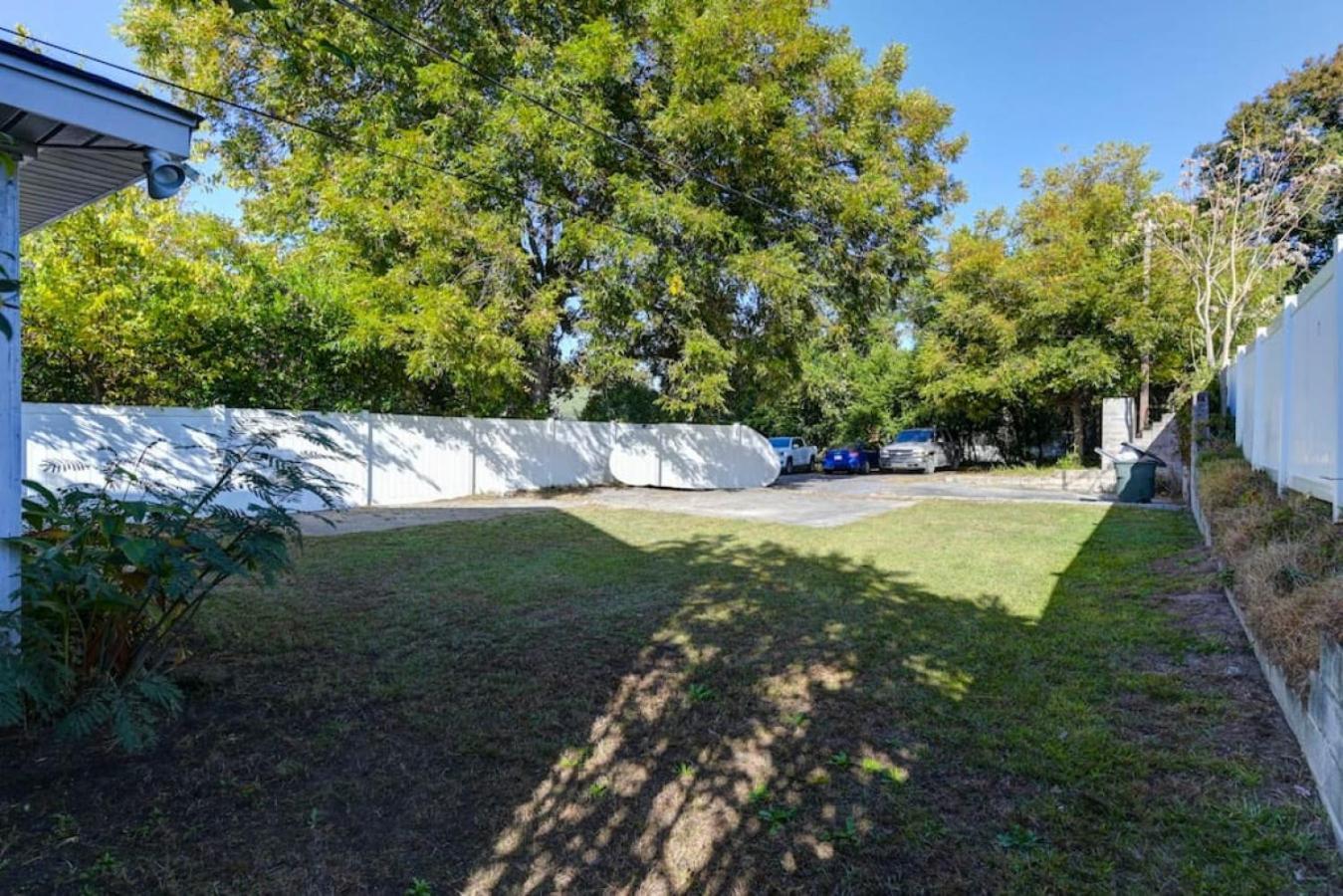 Spacious On Gervais - 4br Holiday home *
