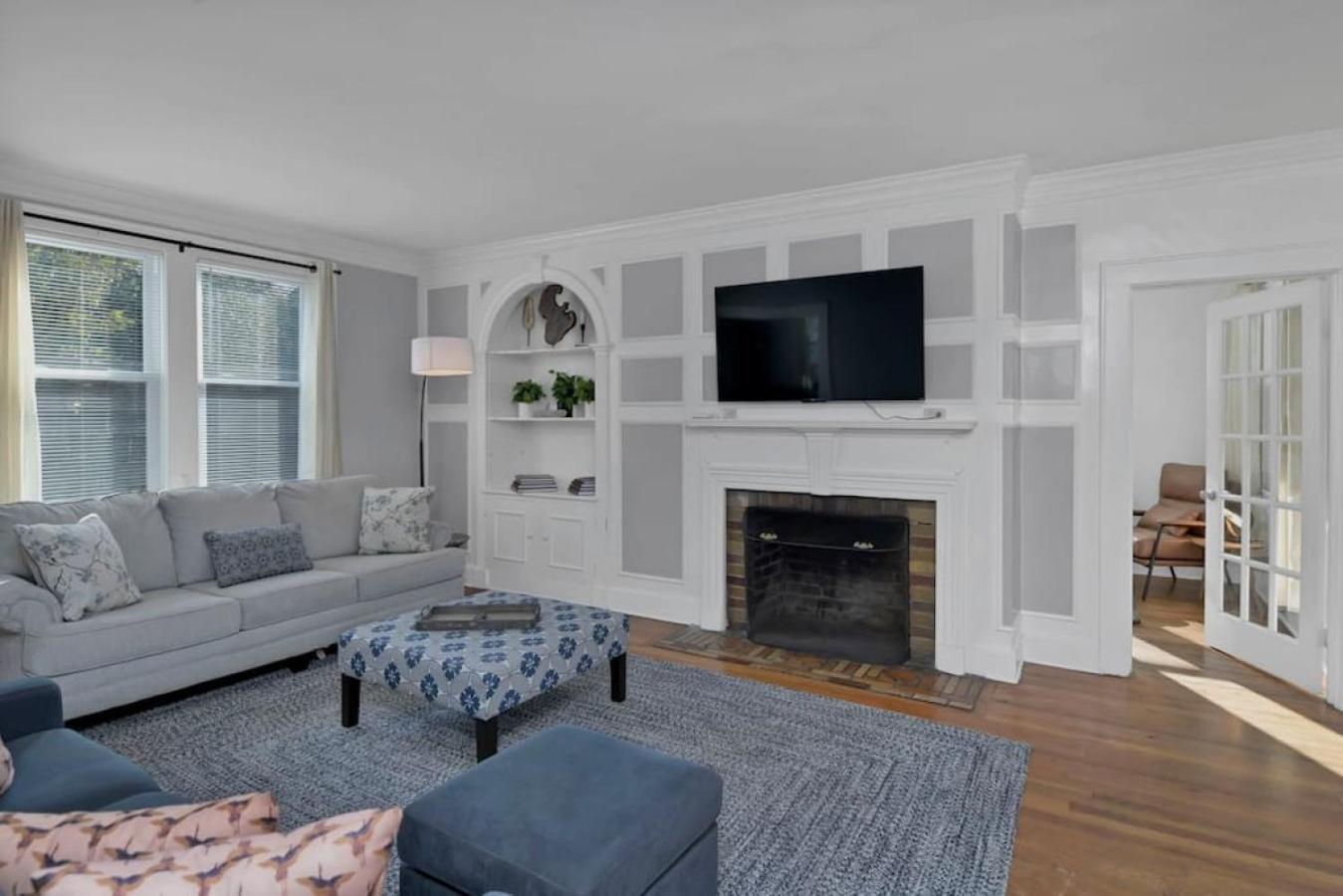 Spacious On Gervais - 4br * Columbia