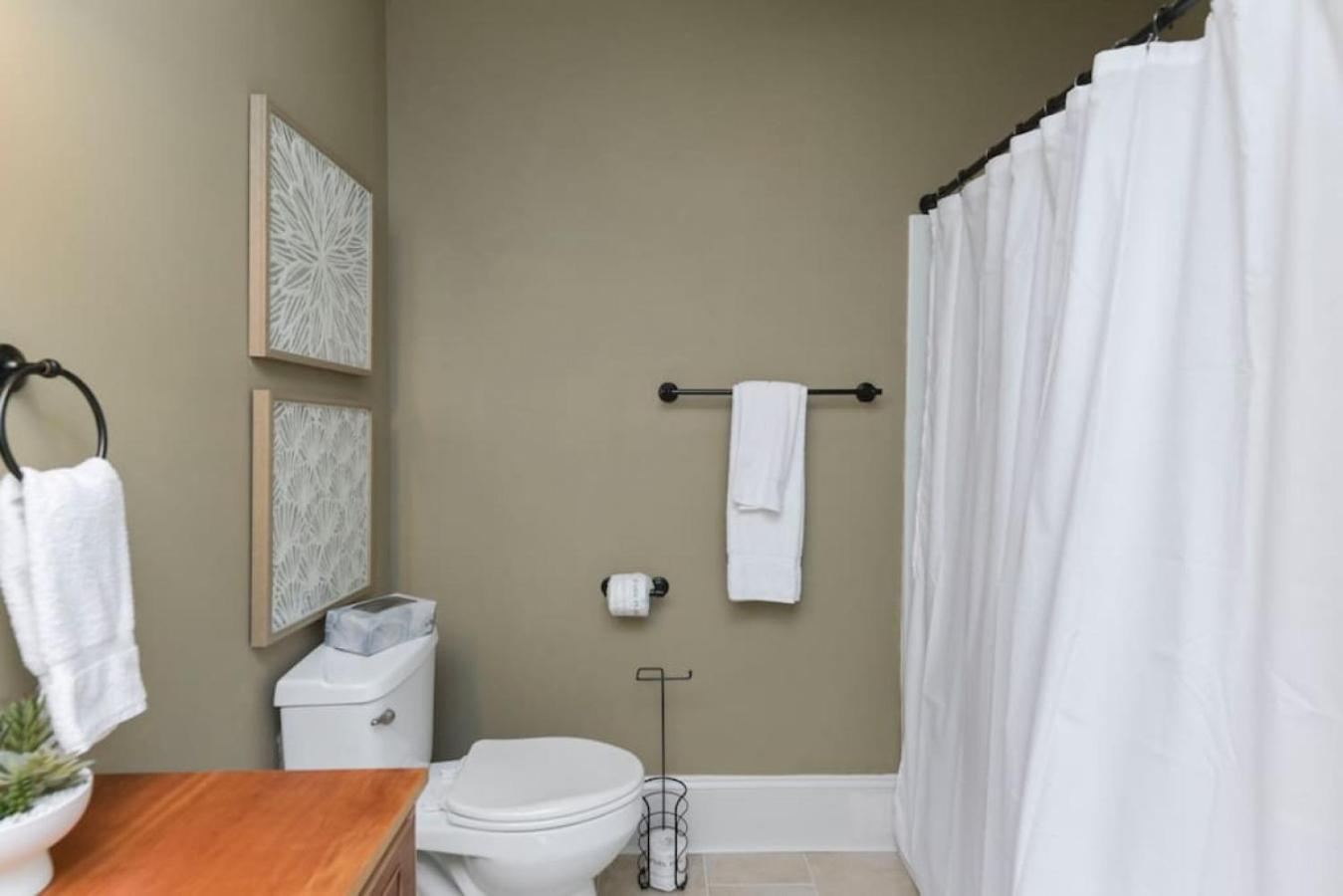 3br In Elmwood-near Usc