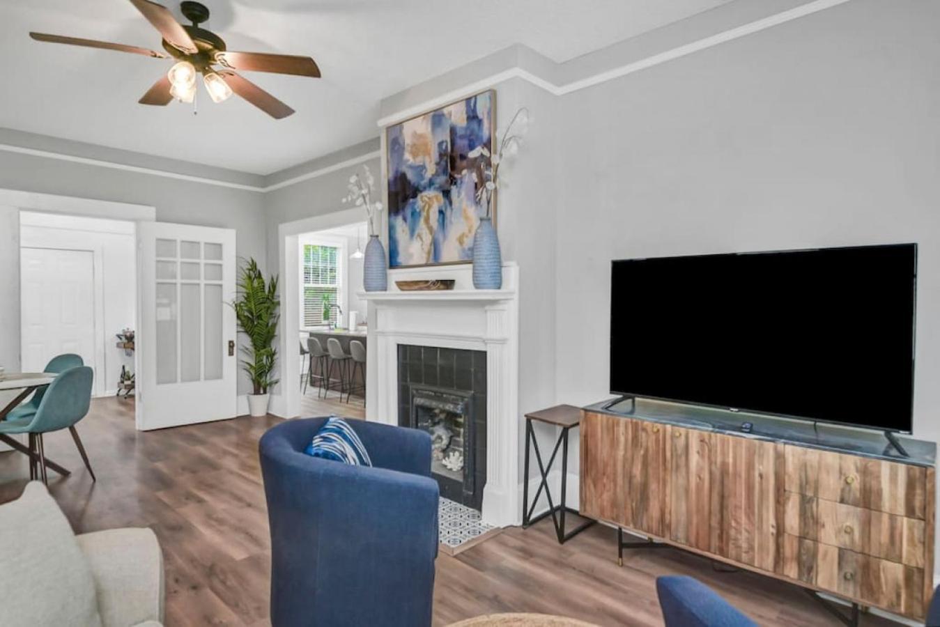 Holiday home 3br In Elmwood-near Usc