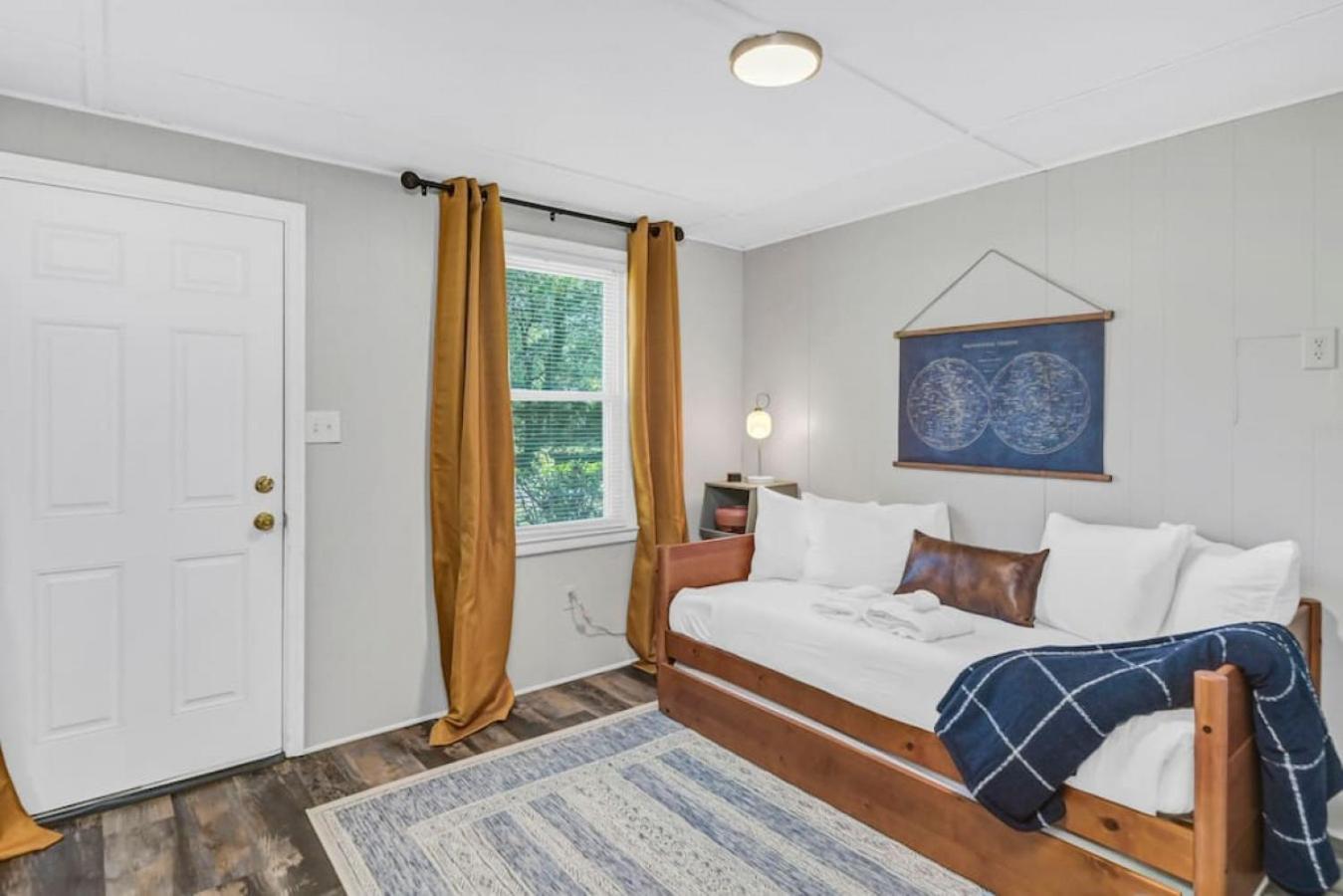 Revamped 3br Oasis - Forest Dr * Columbia