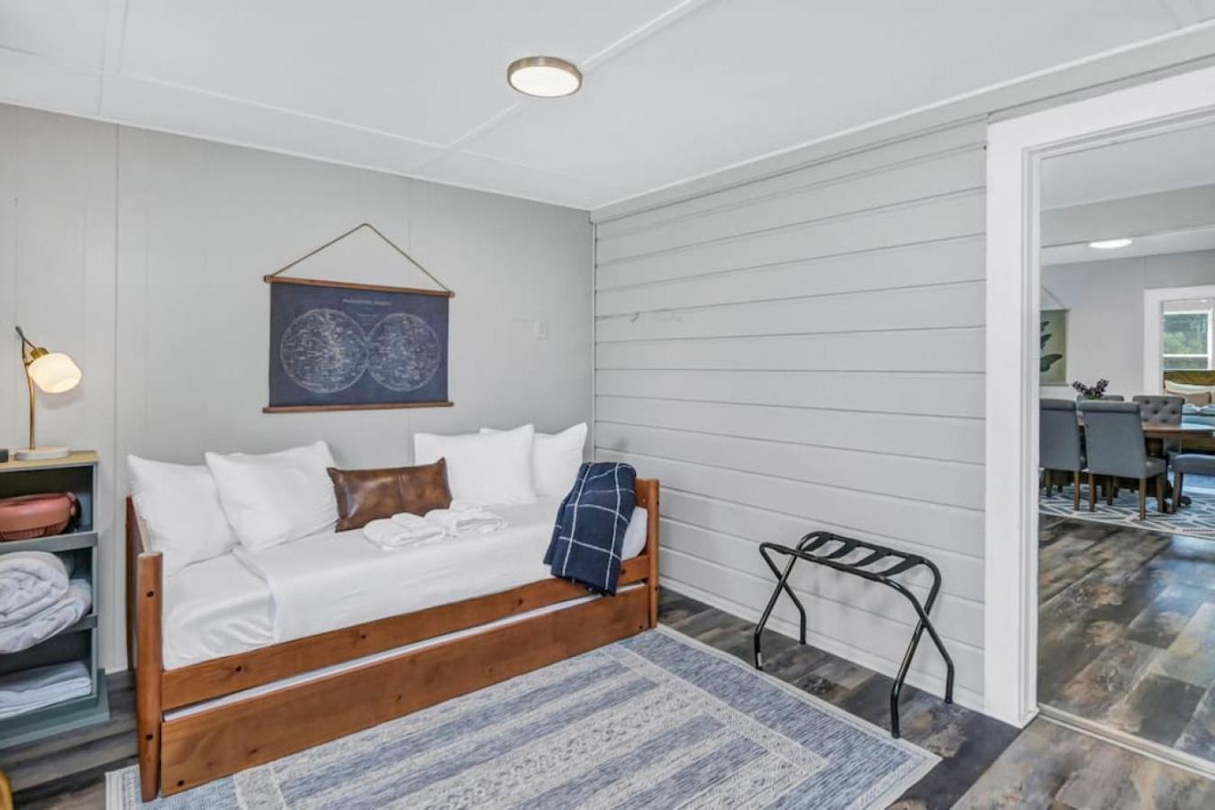 Holiday home Revamped 3br Oasis - Forest Dr *