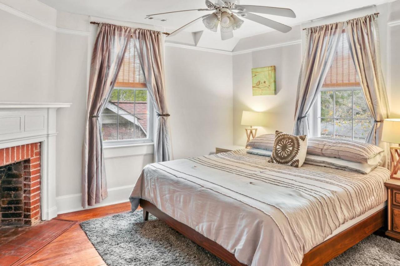 Simplicity On Sims -downtown Holiday home Columbia
