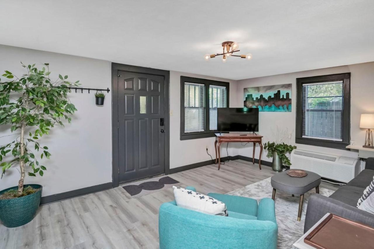 Holiday home Homey 4br In Earlewood