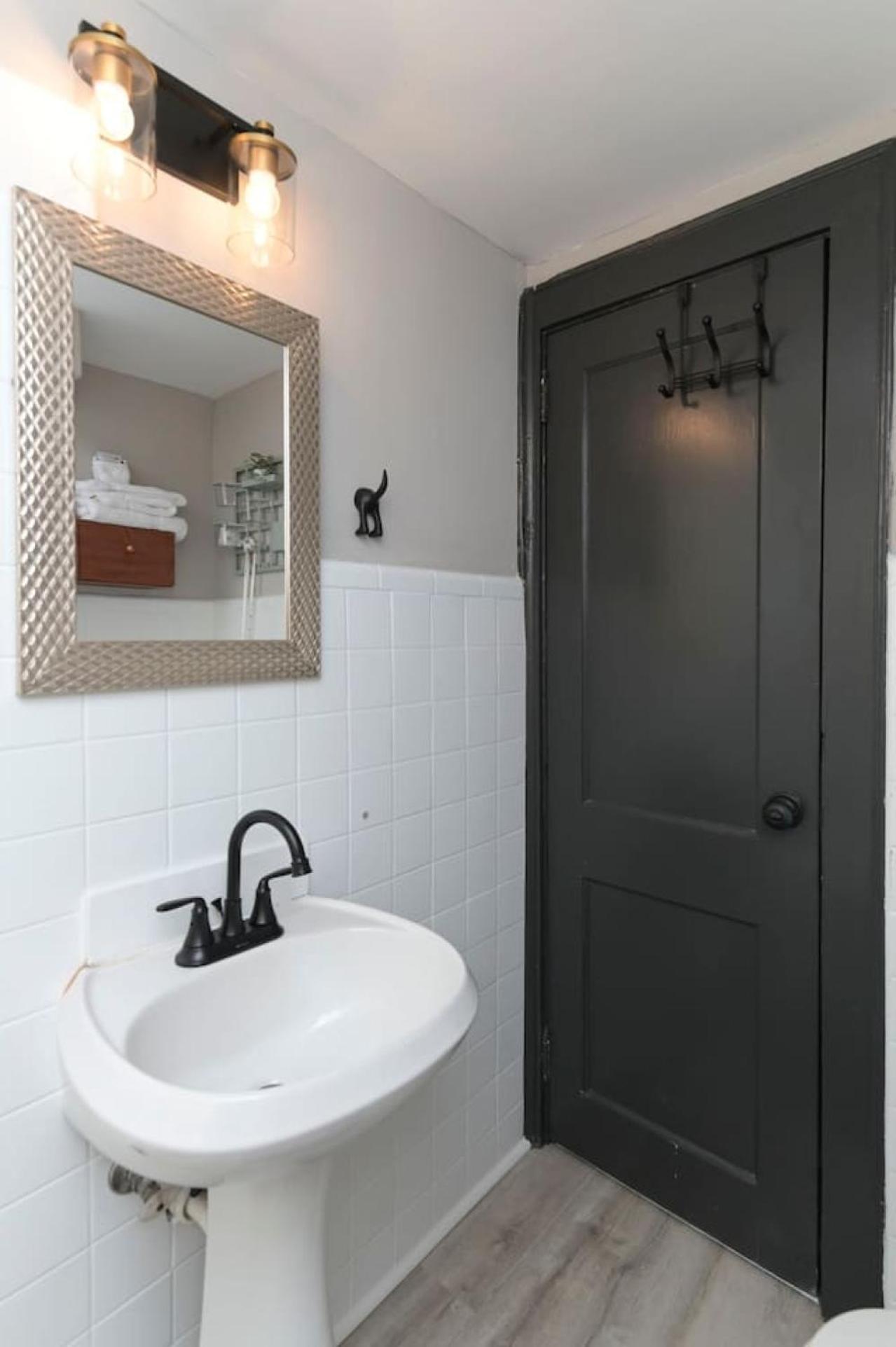 Homey 4br In Earlewood *