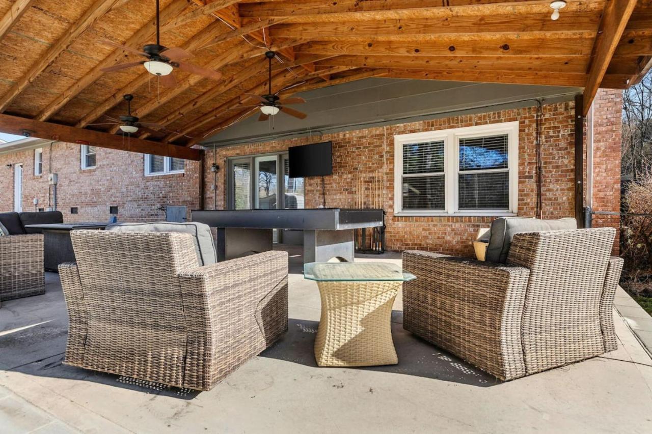 Spacious Oasis With Pool - 5br *