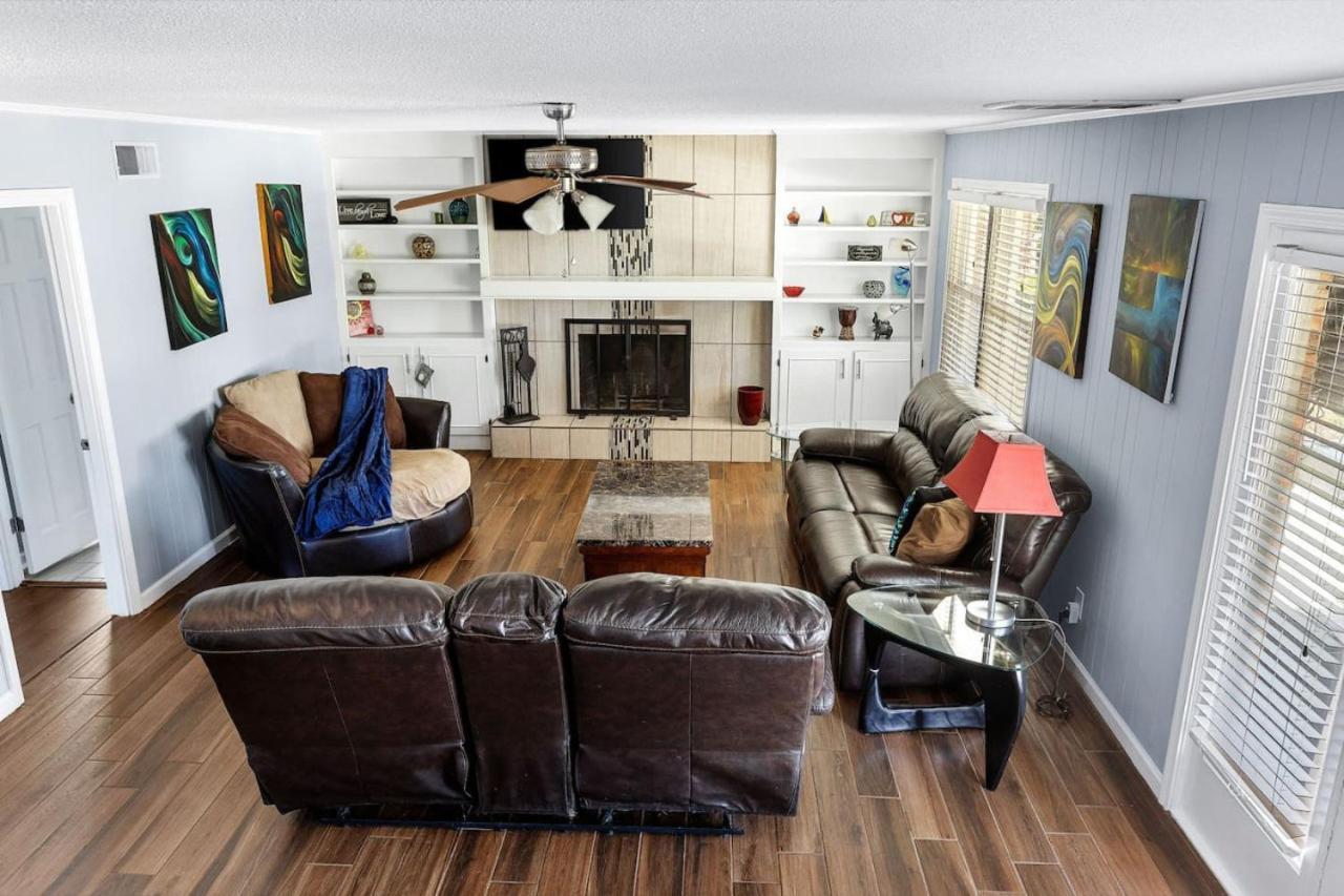 Spacious Oasis With Pool - 5br Holiday home *