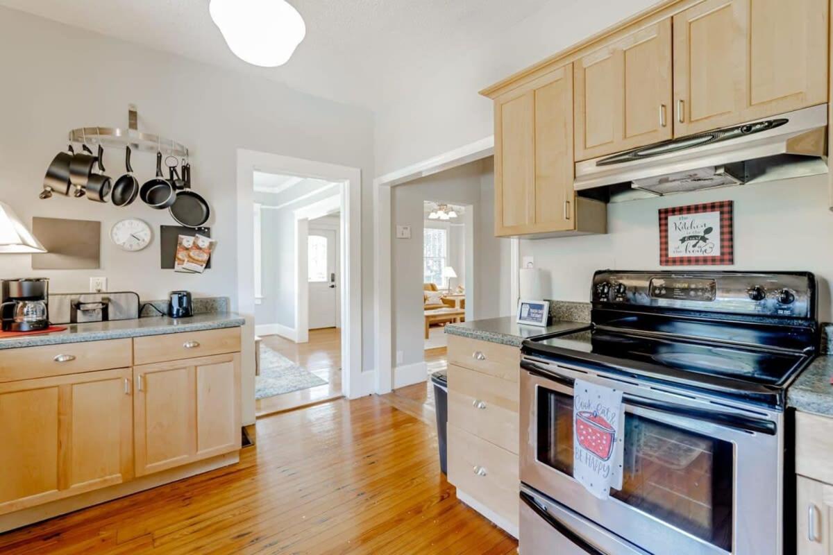 Holiday home The Marvelous Miss Margrave-close To Usc- Jackson-zoo