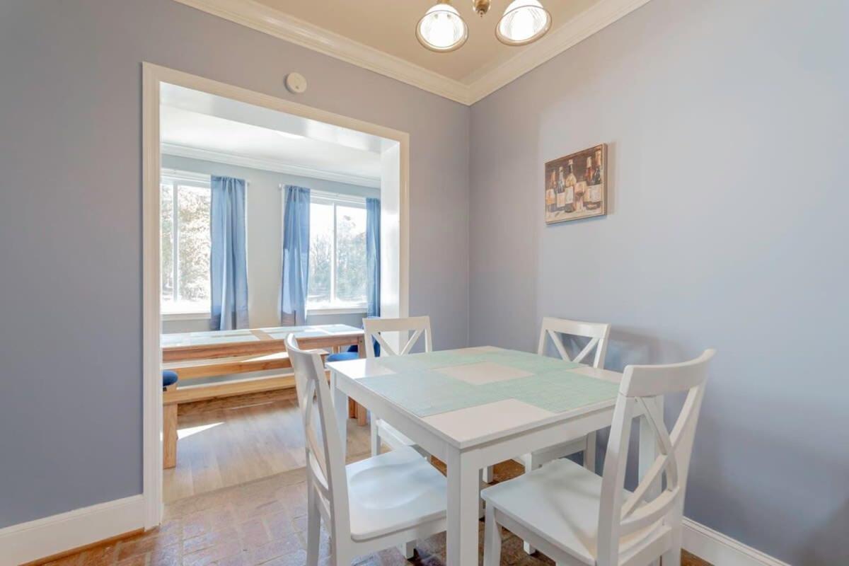 Holiday home Sweet Retreat-- Mins To Columbia