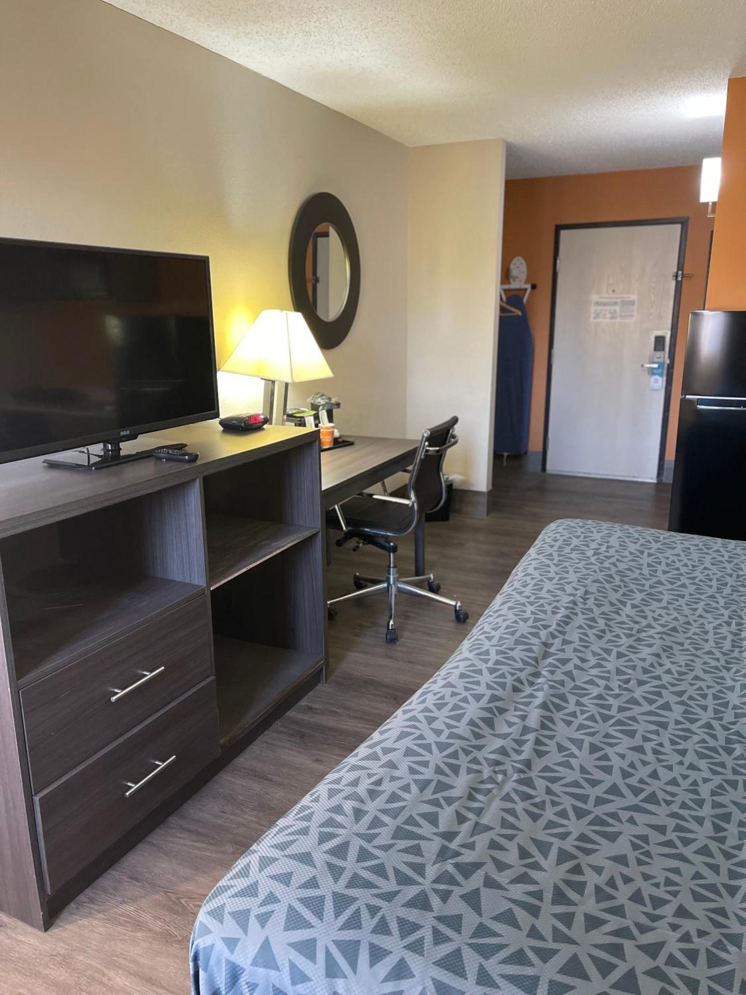 Hotel Suburban Northwest 3*