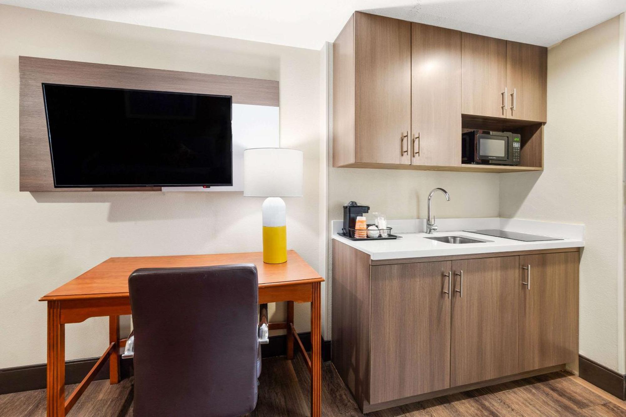 Comfort At Harbison Hotel 3*